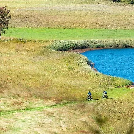 Kuca Za Odmor Arija Sa Velikim Vanjskim Bazenom * Knin