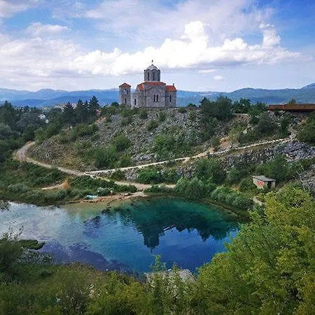 Kuca Za Odmor Arija Sa Velikim Vanjskim Bazenom *