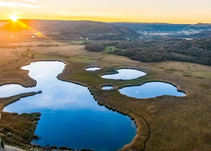 Vakantiehuis Kuca Za Odmor Arija Sa Velikim Vanjskim Bazenom Knin