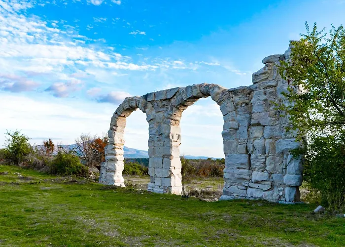 Kuca Za Odmor Arija Sa Velikim Vanjskim Bazenom Vakantiehuis *