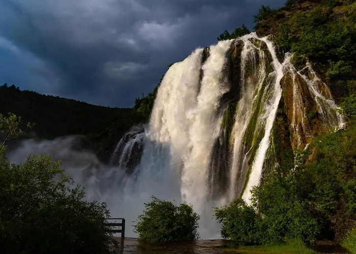 Kuca Za Odmor Arija Sa Velikim Vanjskim Bazenom Vakantiehuis
