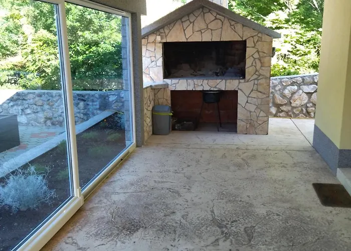 Vakantiehuis Kuca Za Odmor Arija Sa Velikim Vanjskim Bazenom Knin